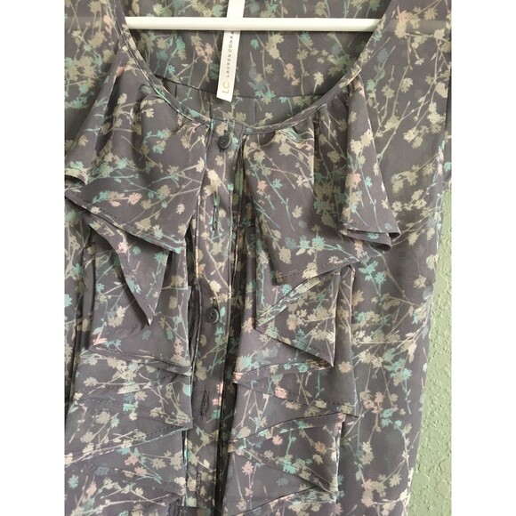 LC Lauren Conrad Sheer Women's Blouse Size S Gray Floral Sleeveless Ruffle - Picture 2 of 7